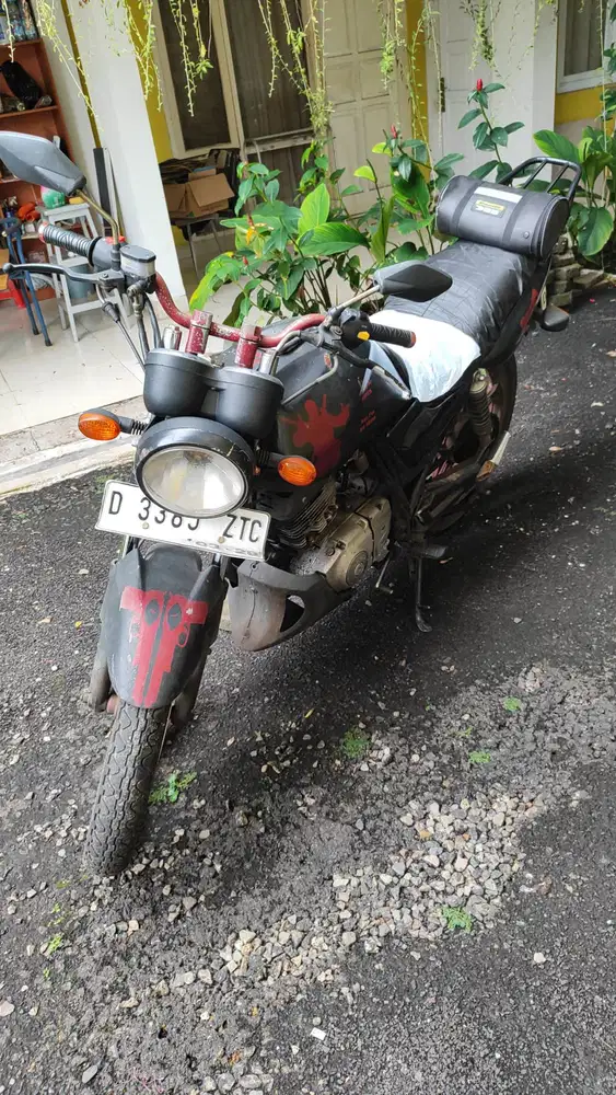 Motor Dijual Suzuki Thunder 125cc 2006 apa adanya