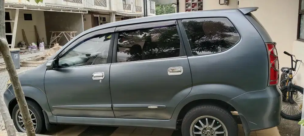 Daihatsu Xenia 2010 Bensin