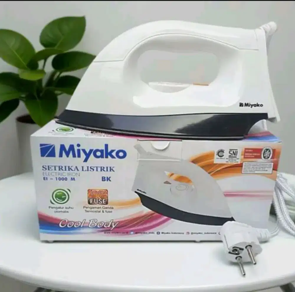 Di jual setrika listrik Miyako EI-1000M dgn harga 100.000