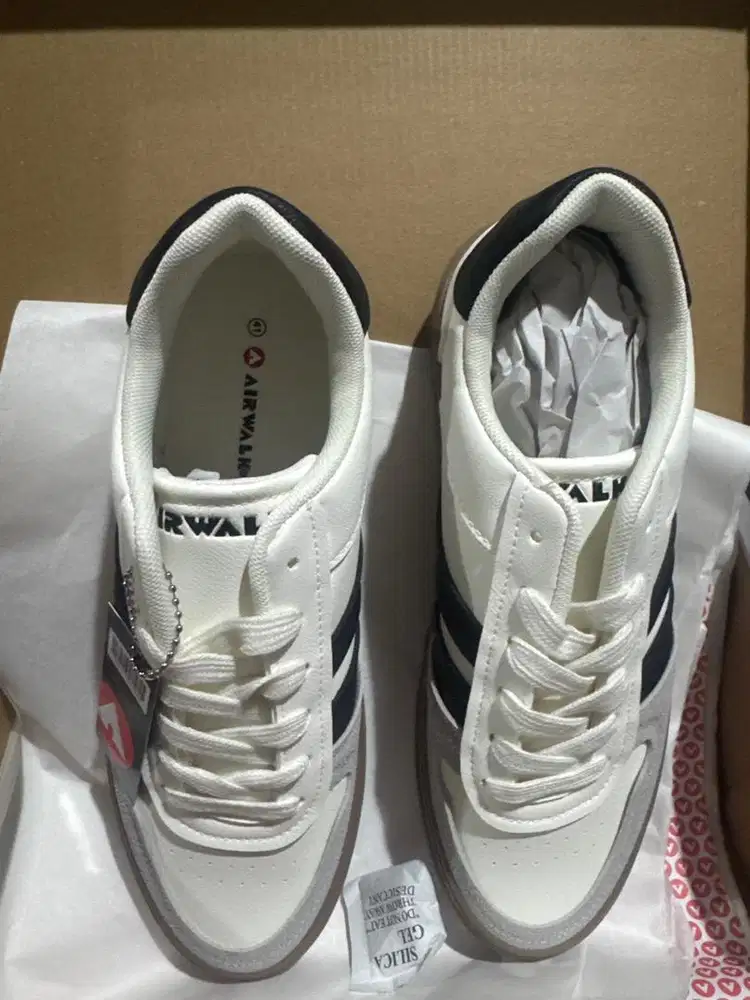 Sepatu Airwalk Denver White Black