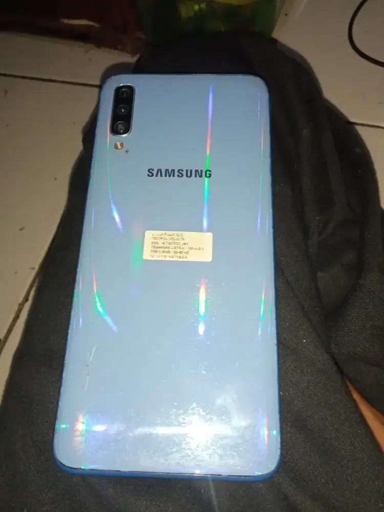 Samsung a70 minus