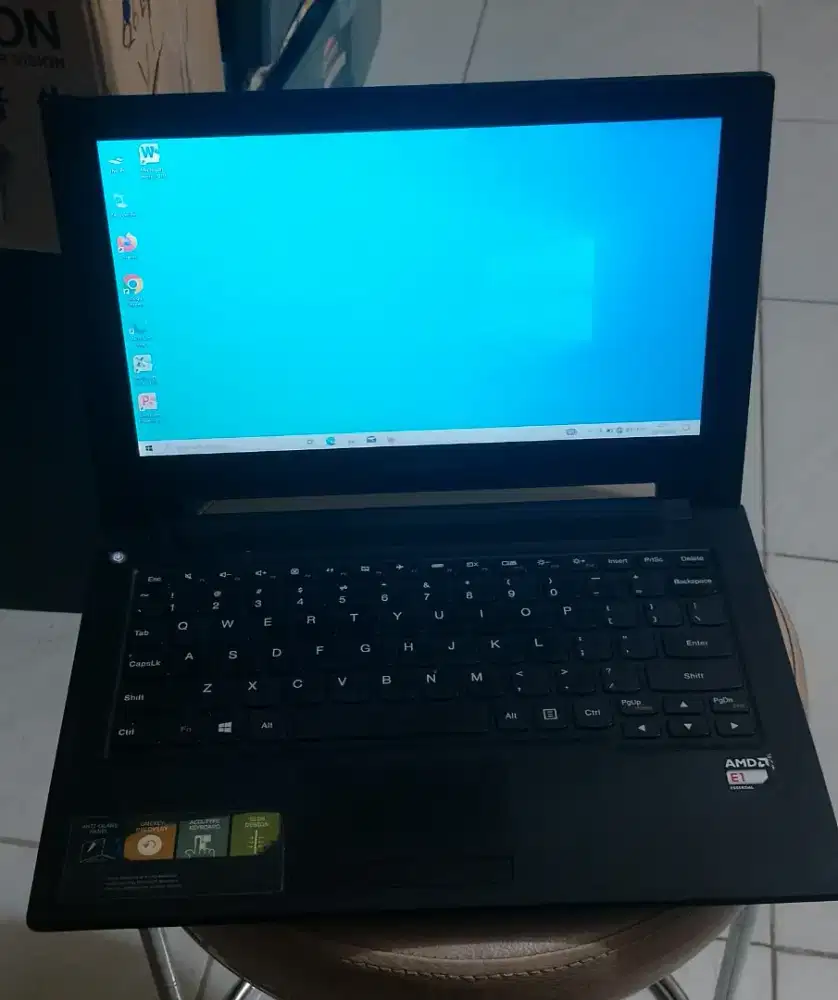 Laptop Lenovo Ideapad S215 AMD E1-2100 ram 4gb HDD 320gb windows 10