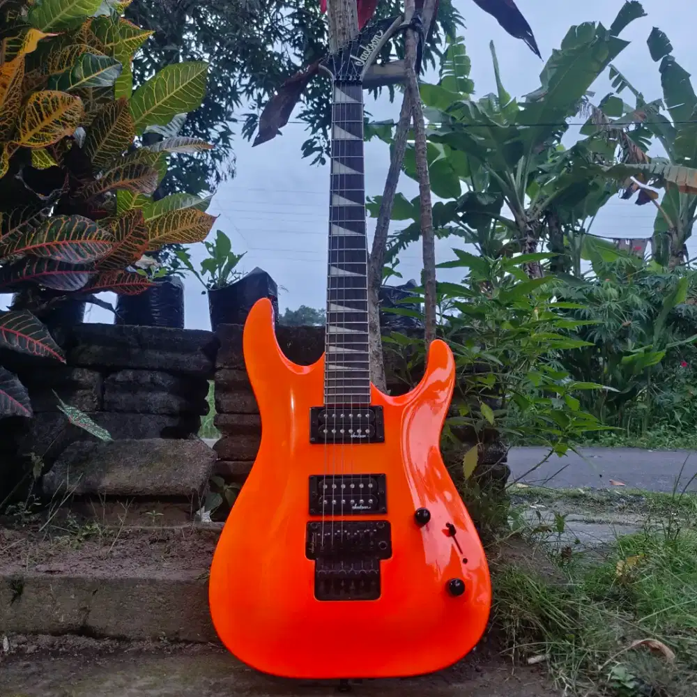 Gitar Jackson Arch Top Dinky JS32 DKA Neon Orange