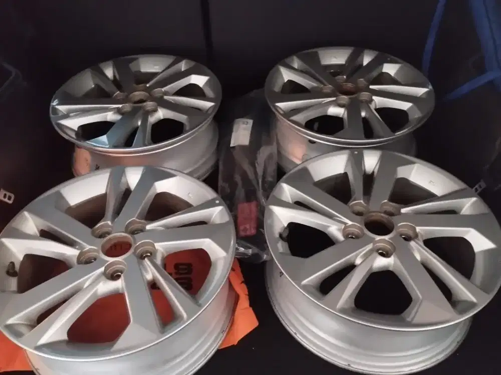 Veleg Ring 15  dengan PCD 5x100