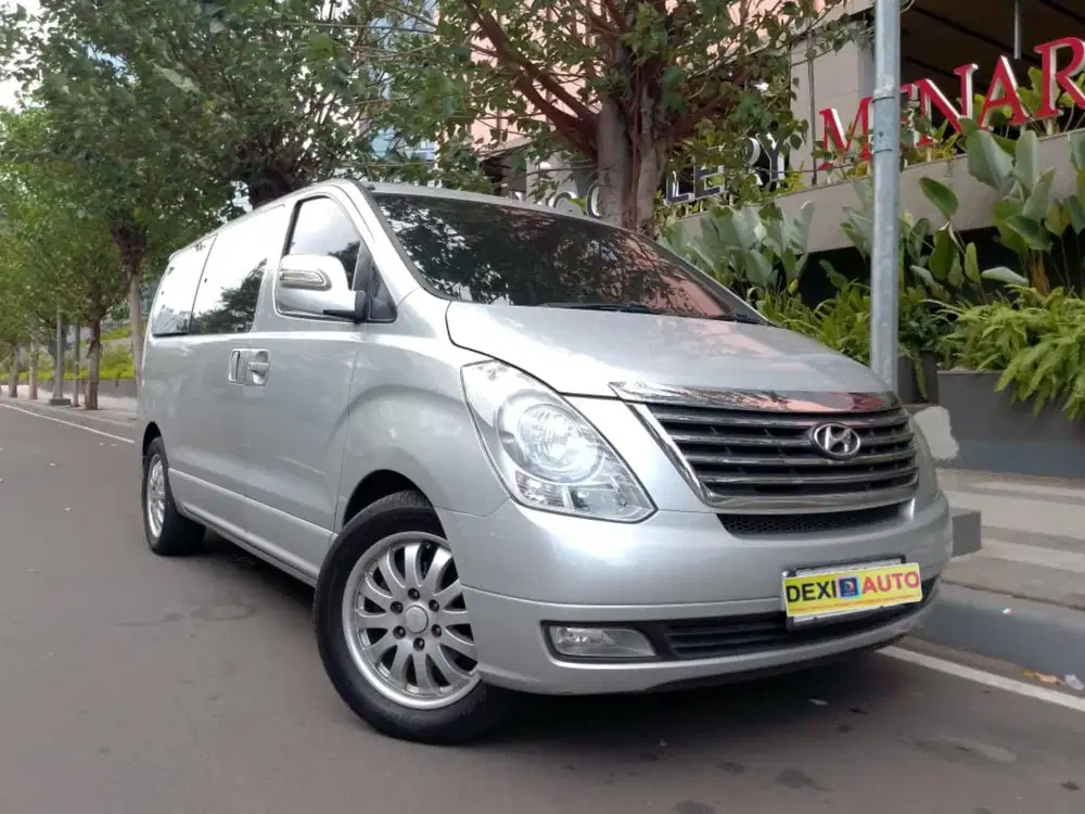 (KM90000) HYUNDAI H-1 H1 XG DIESEL 2013 NIK 2012 ISTIMEWA KM RENDAH