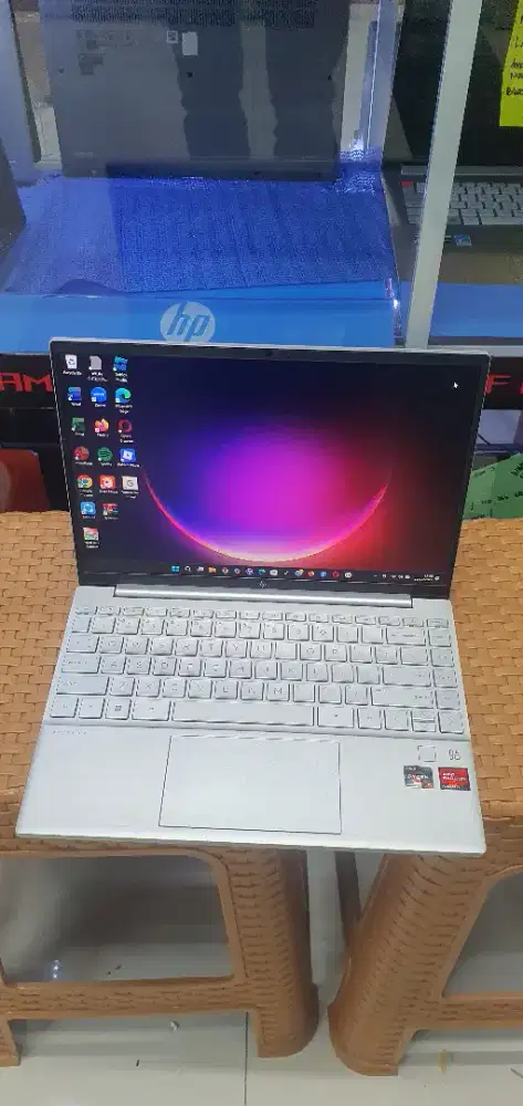 Hp aero 13 likenew