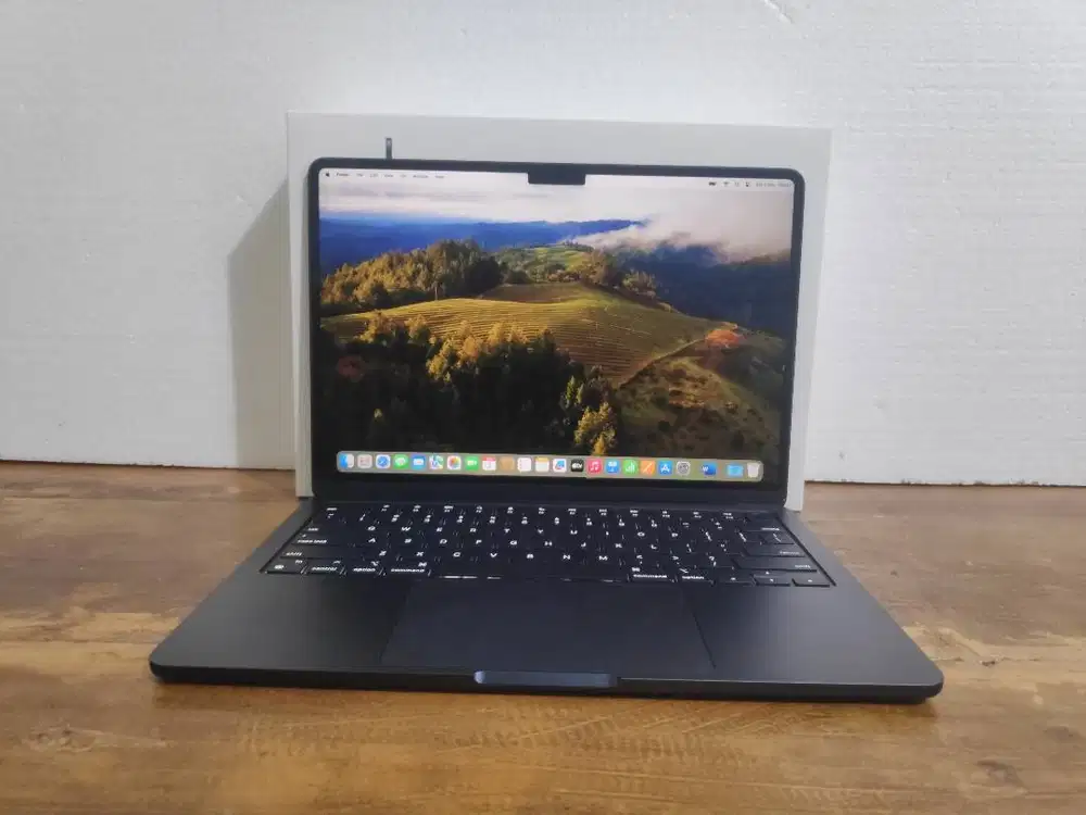 MacBook Air 2022 M2 | RAM 8GB | SSD 512GB | Retina Display |