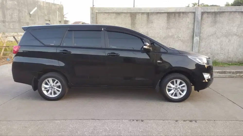 Kijang Innova Reborn