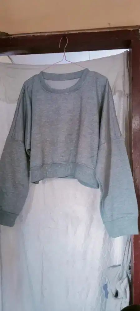 Crop Top CN warna abu