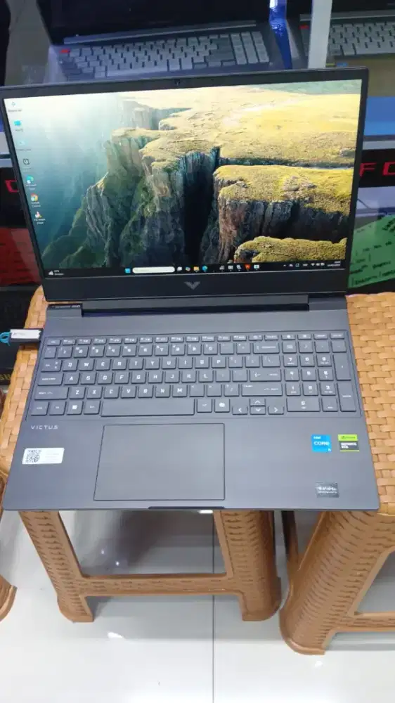 Hp victus gaming likenew