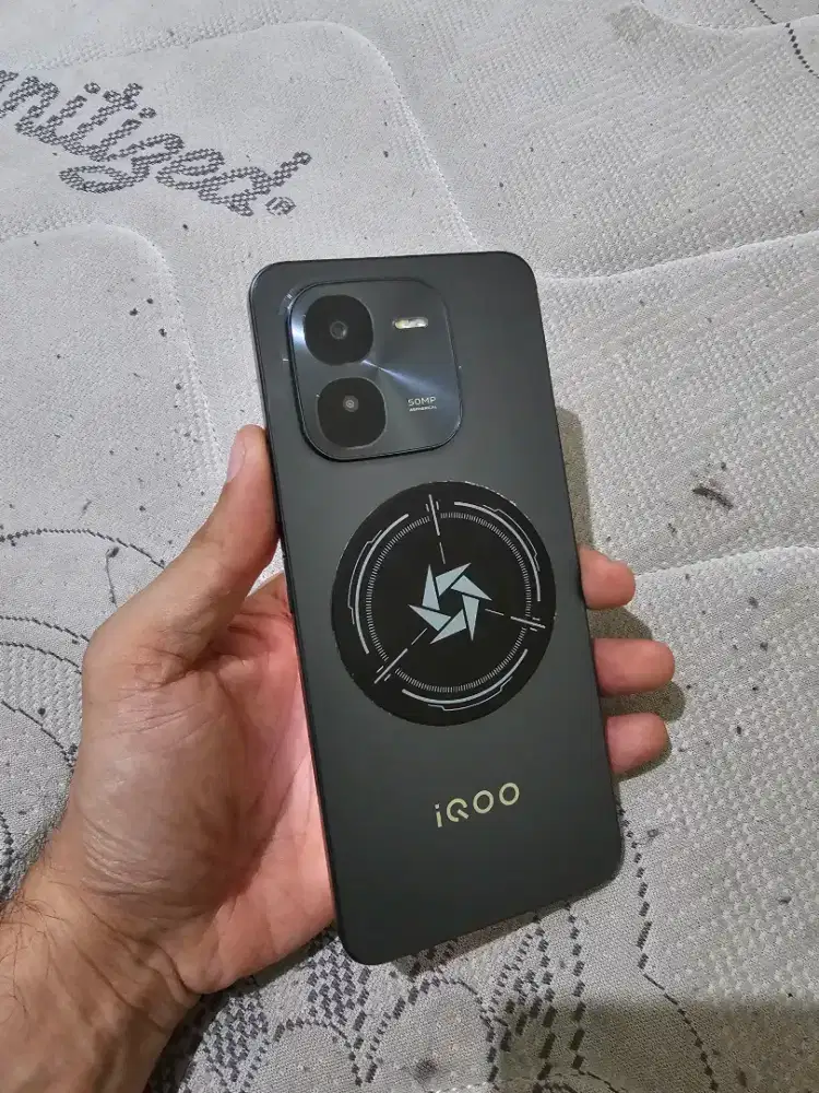 iQoo Z9x 8/128 mulus lengkap normal bs tt