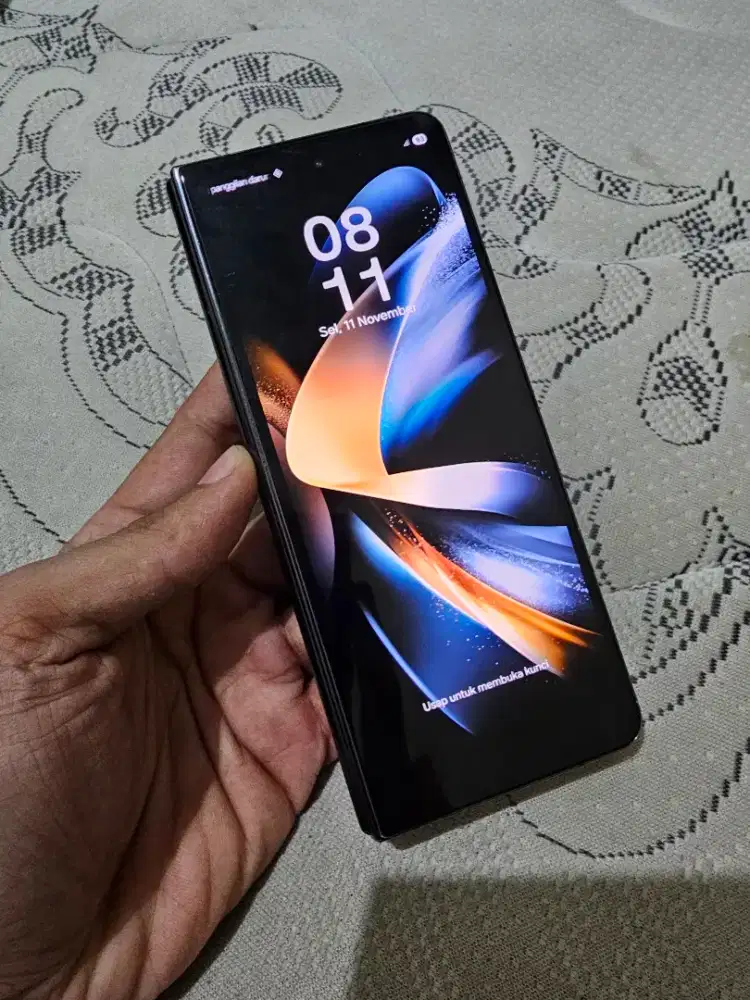 Samsung Z fold 5G sein 12/512 lengkap mulus.minus garis tipis.bs tt
