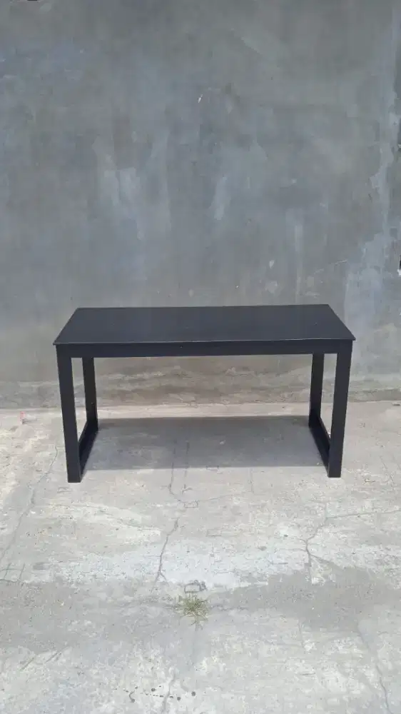 Meja kantor, meja komputer panjang 140cm