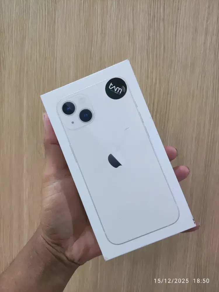 Apple iPhone 13 128GB GARANSI RESMI IBOX