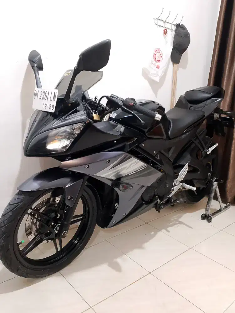 R15 V2 KILOMETER LOW