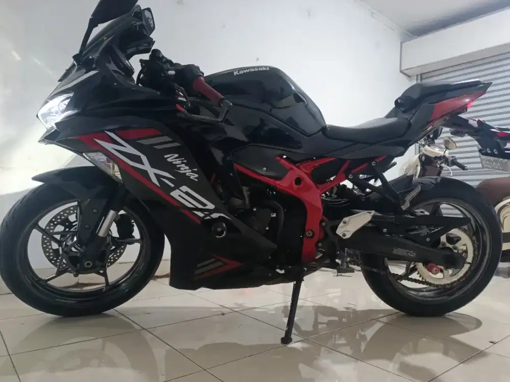 zx 2021 abs qs hitam