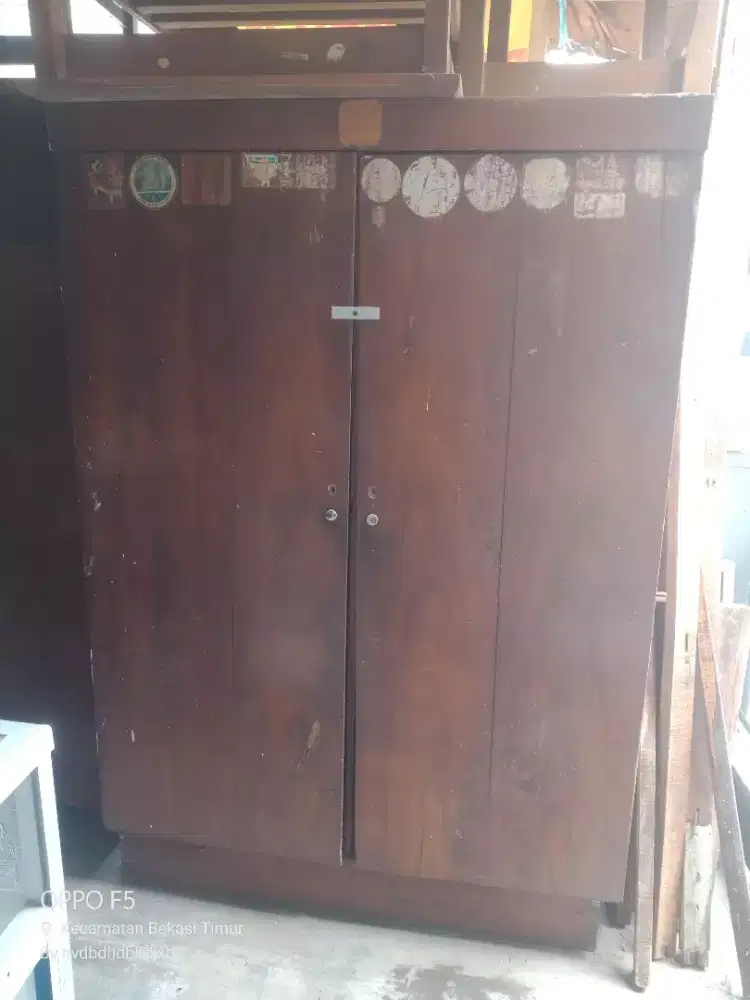 Lemari jati lawas full kayu jati