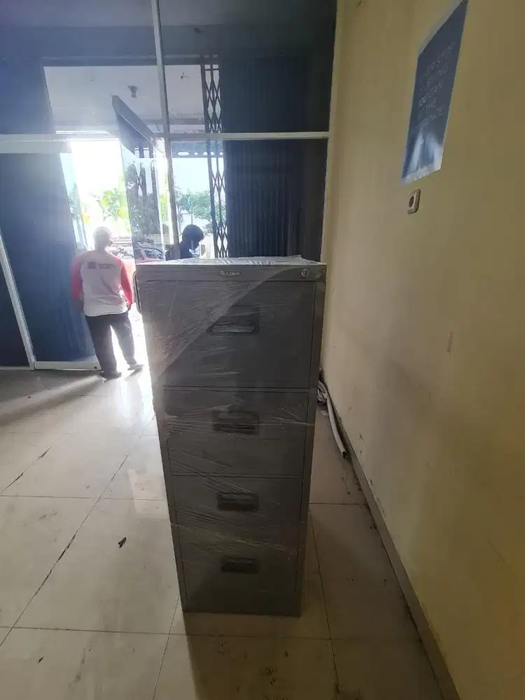 lemari arsip VIP