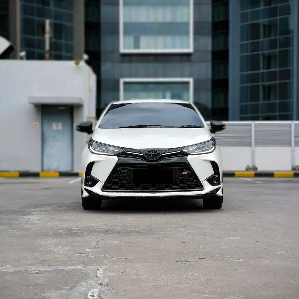 TOYOTA YARIS S GR 1.5 AT 2024 TERAWAT SIAP PAKAI KM LOW BERGARANSI