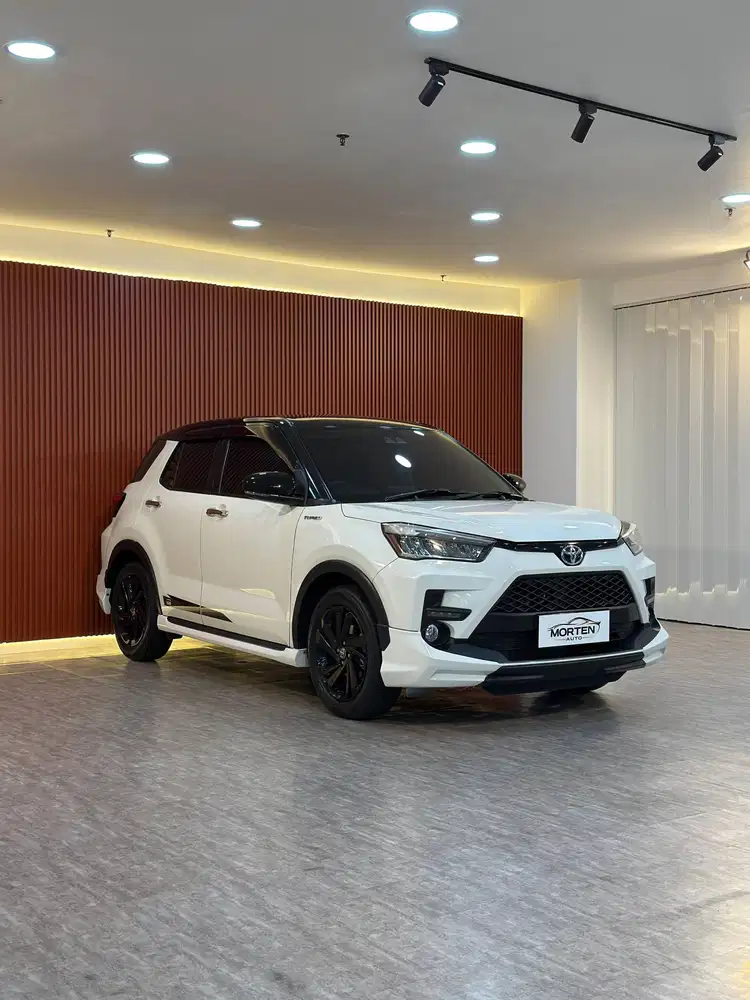 [TDP 15jt] Toyota Raize GR 50th Anniv TSS CVT Putih, Putih, AT