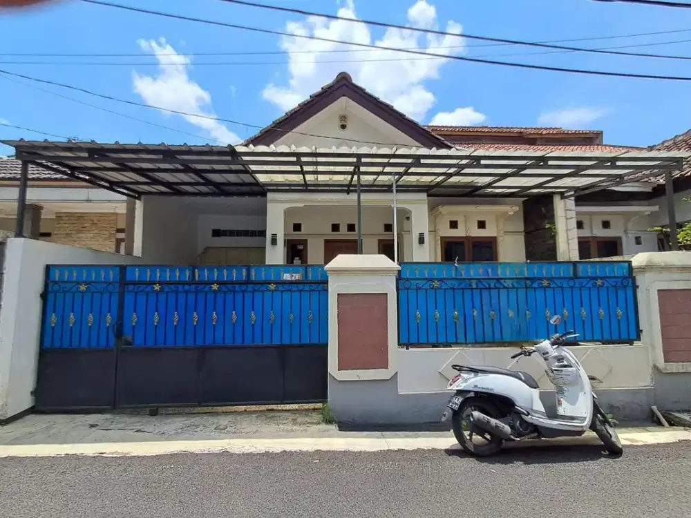 Dijual cepat rumah di komplek batu indah sayap batununggal, strategis, cocok untuk tempat tinggal atau kost-an