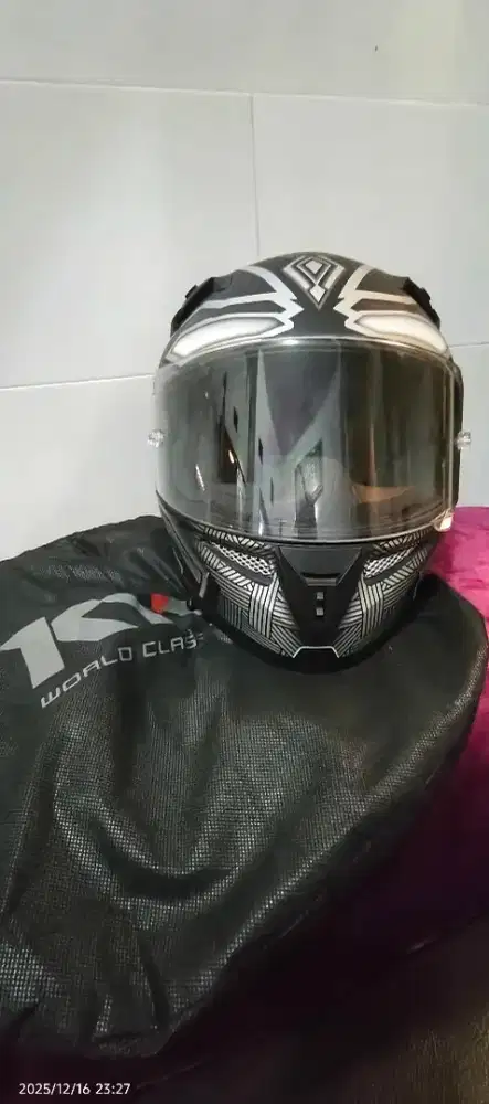 Helm bekas pakai rasa seperti baru