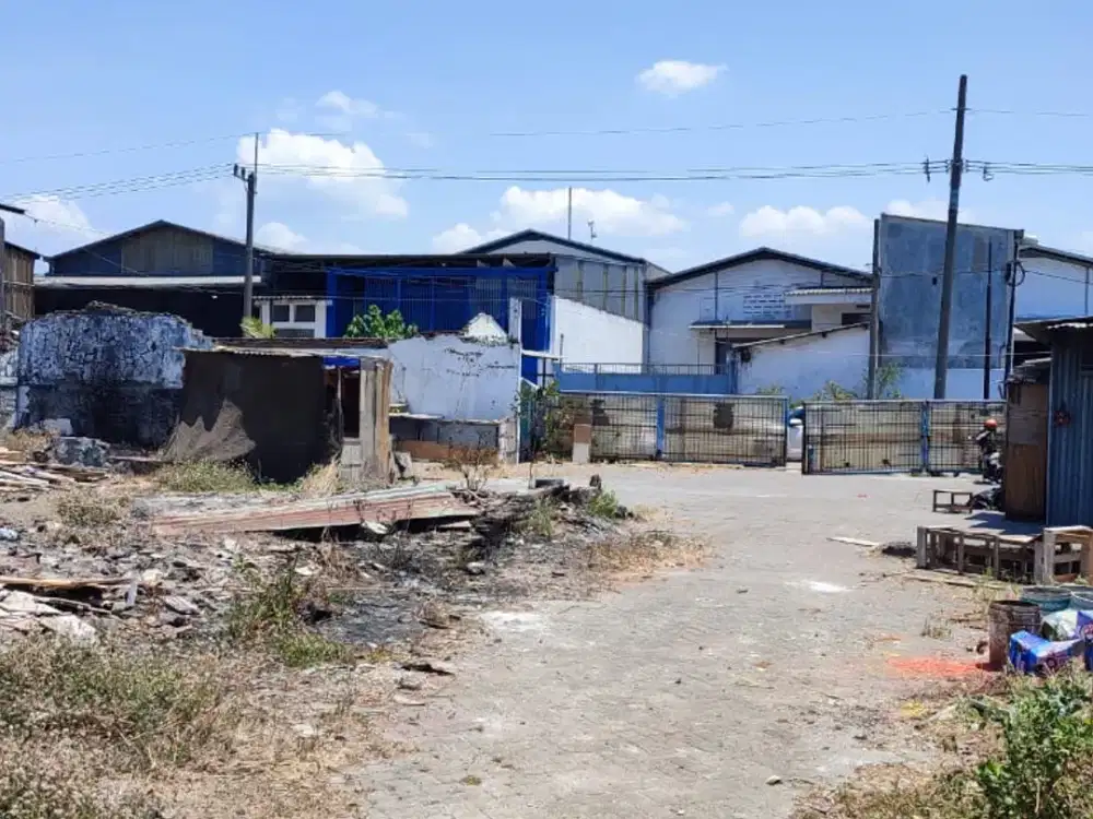LAHAN KOSONG AREA PERGUDANGAN DUMAR MARGOMULYO SURABAYA. MURAH BANGET
