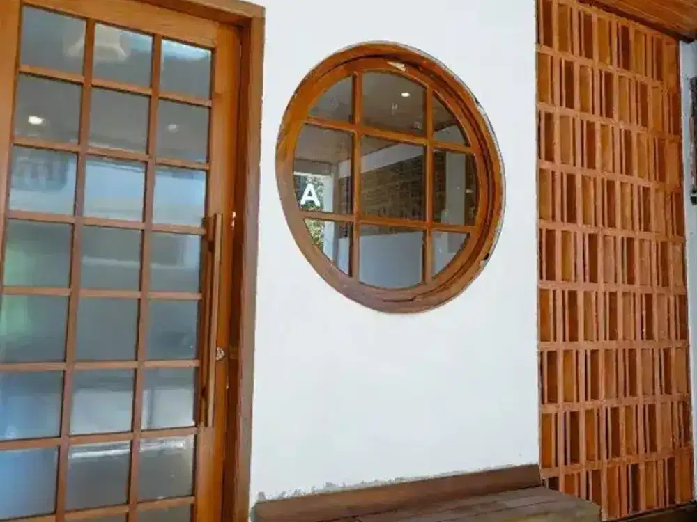 Dijual Cepat Kostan Baru 8 Kamar Eksklusif Full Furnish Lux Terjangkau di Bandung Timur