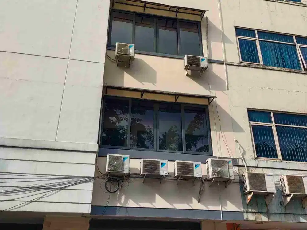 Komplek Perkantoran taman meruya