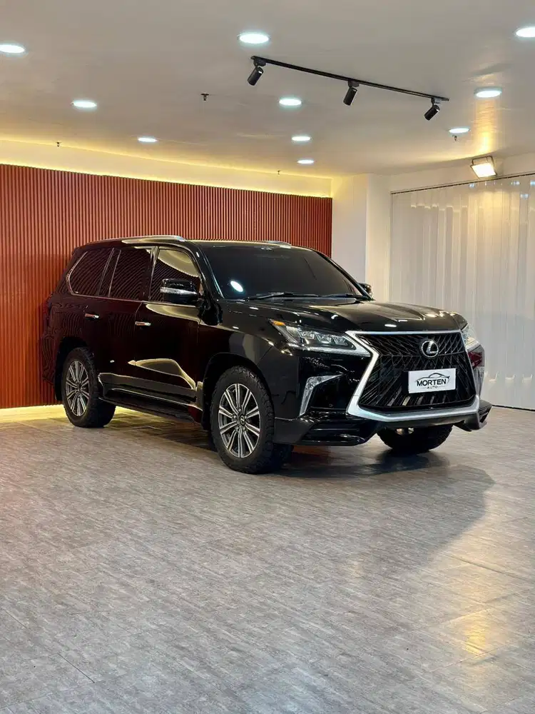 [Best Condition] Lexus LX 570 F-Sport Facelift 2018, 4x4, Hitam