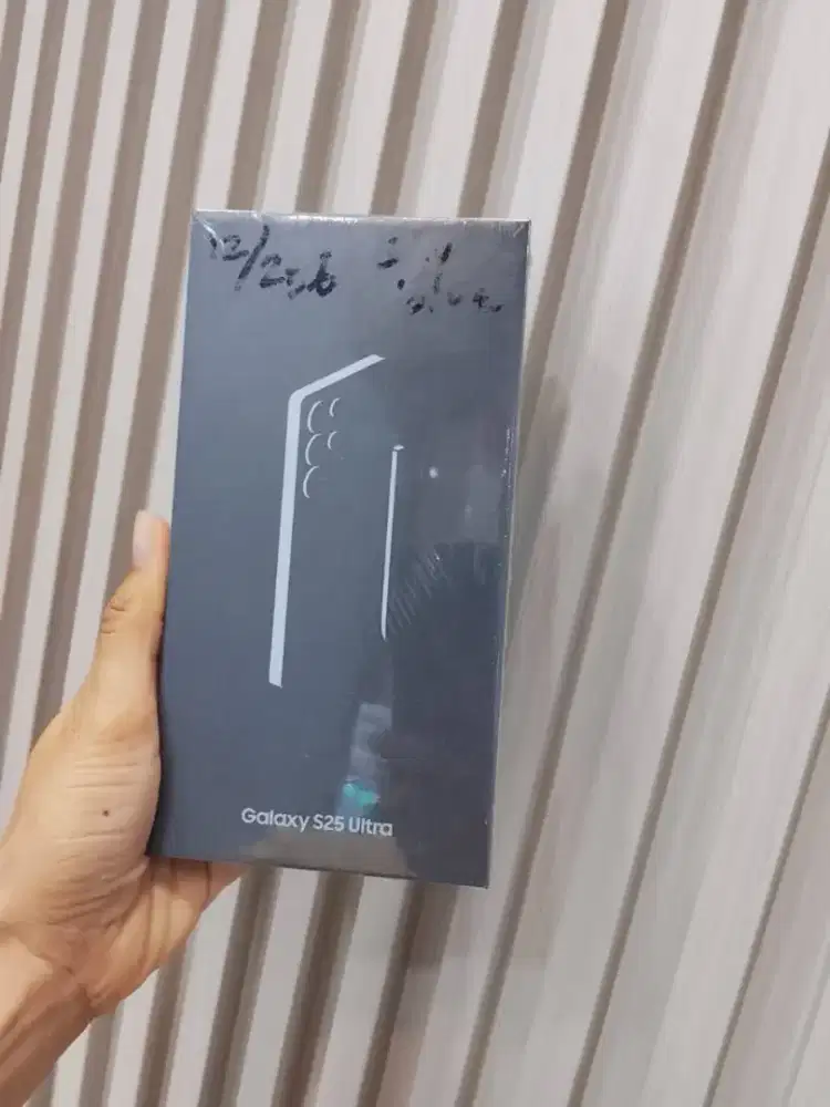 Samsung S25 Ultra 256GB new
