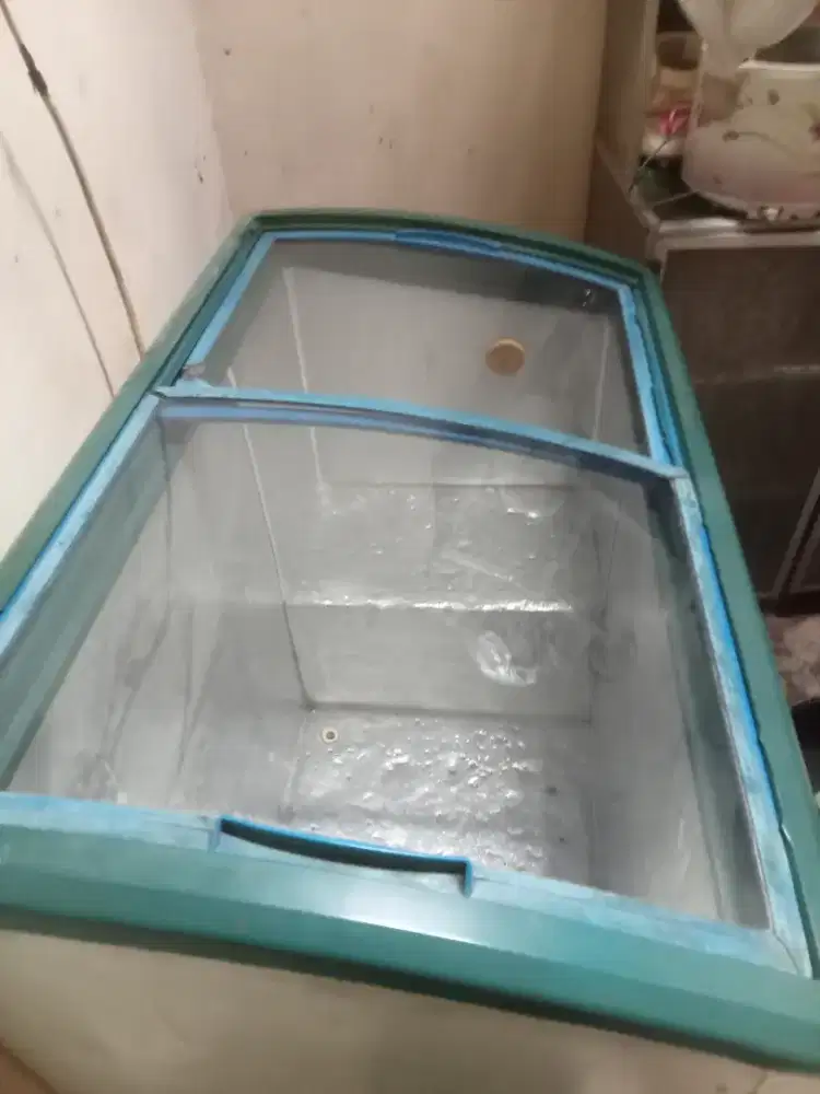 Jual prezer box ukuran 300 l