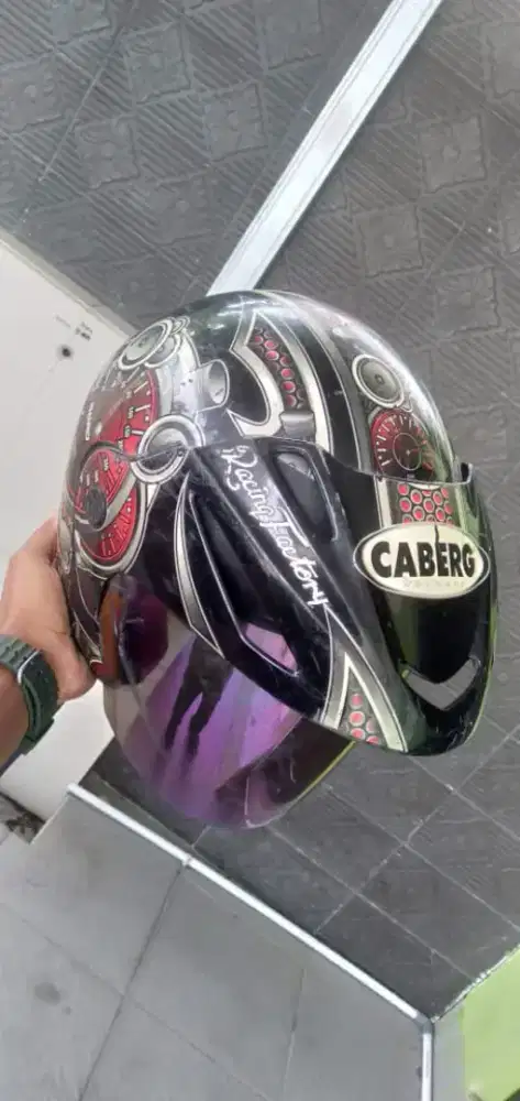 Di jual murah helem darinpada menyemak aja wa dan hp