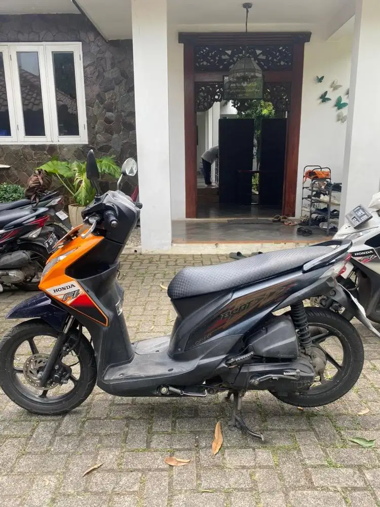 Dijual cepat motor beat bekas pakai pribadi dari tangan pertama