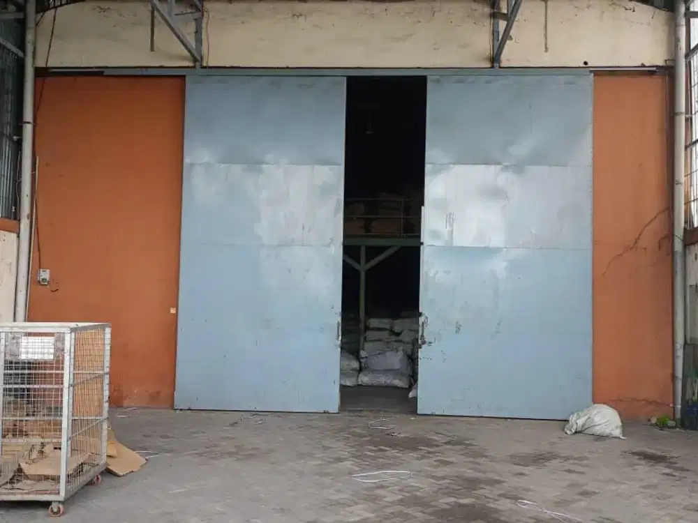 Gudang Mutiara Tambak Langon