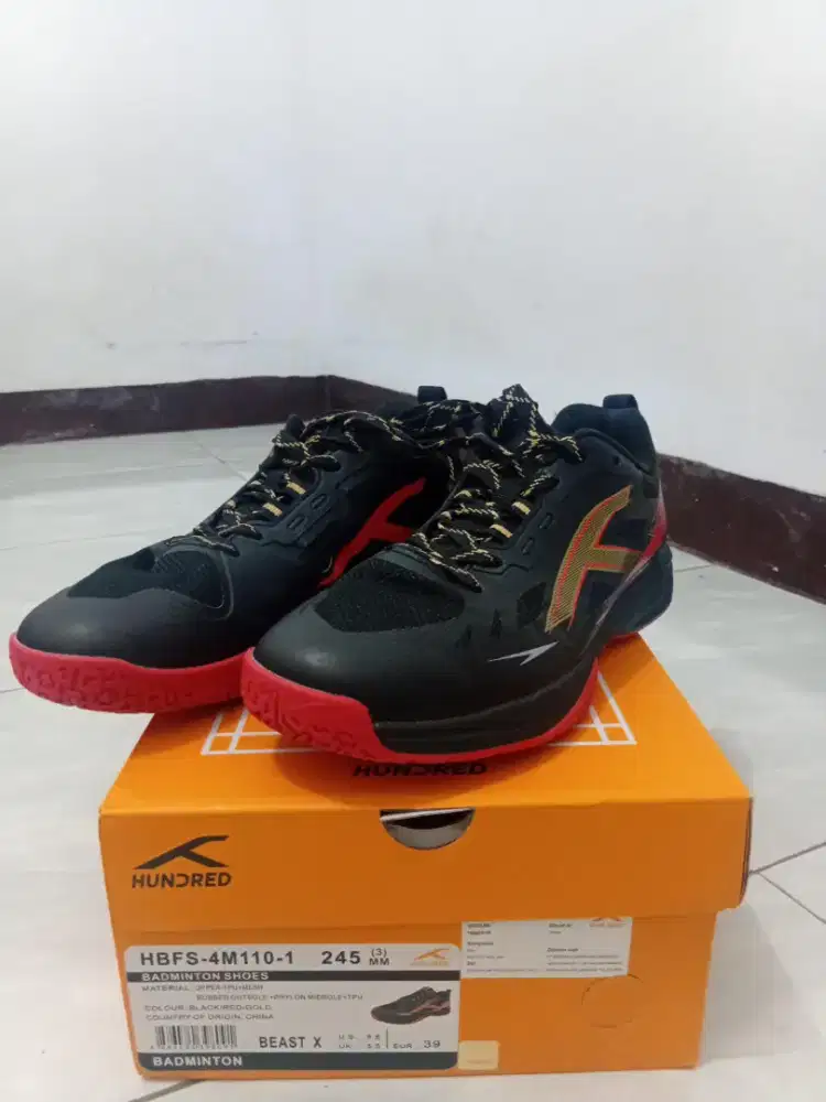 Sepatu badminton hundred beast x