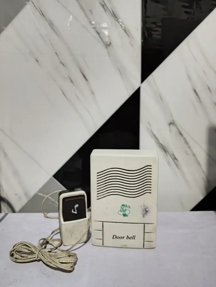 Bel rumah  dollbel