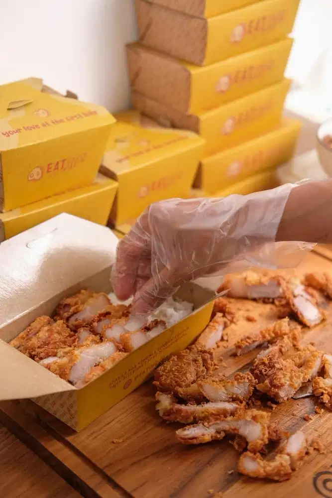 DICARI STAFF OUTLET RESTO ONLINE FOOD