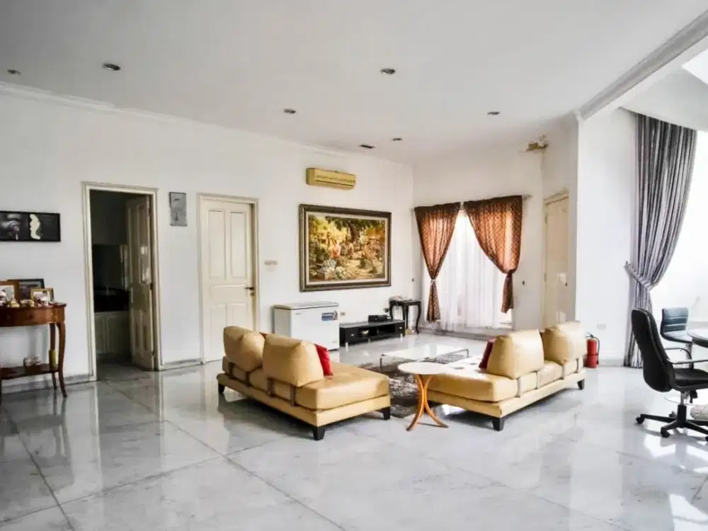 Rumah Intercon Kebon Jeruk Jakarta Barat Hook