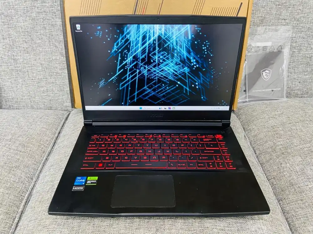 MSi GF63 CORE i5-11400H RTX 3050 RAM 8/512 GB LIKENEW FULLSET