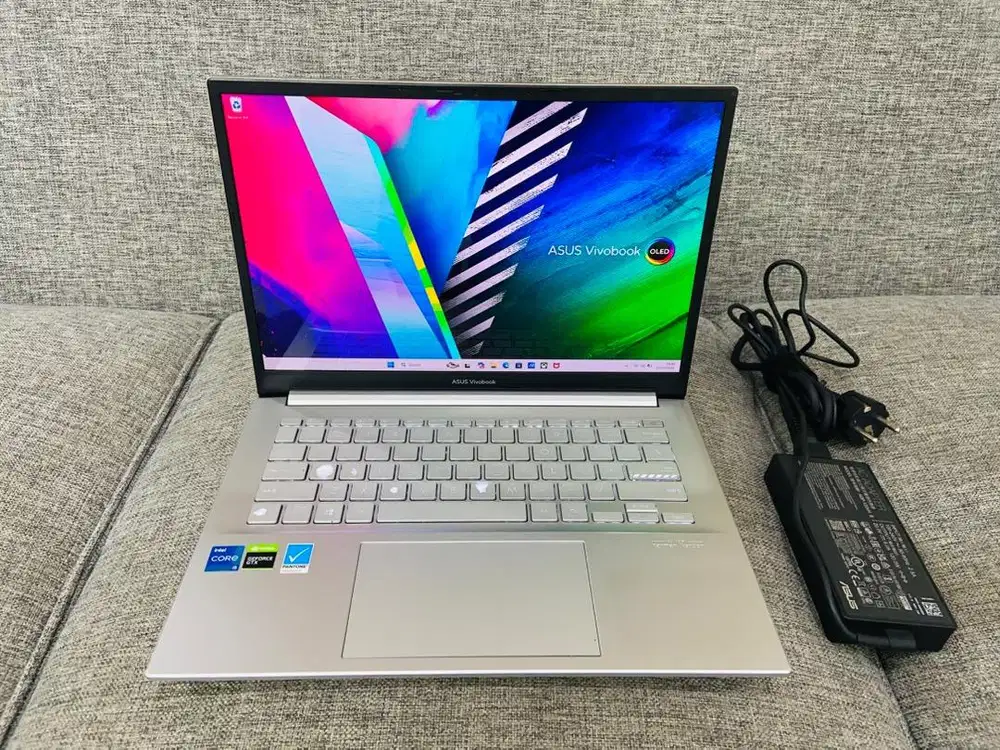 ASUS VIVOBOOK OLED 14 CORE i5-11300H LAYAR 2.8K RAM 8/512 GB Siap Pake