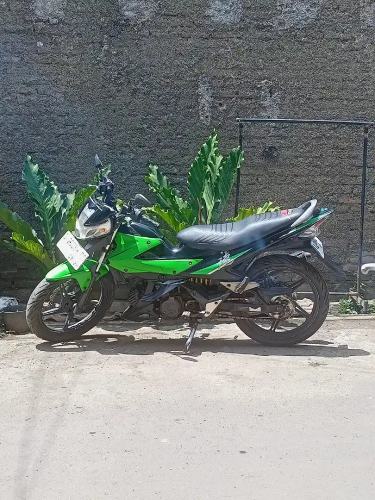 kawasaki athlete 125 tahun 2008 ( D) kodya pajak ON ss lkp faktur ada