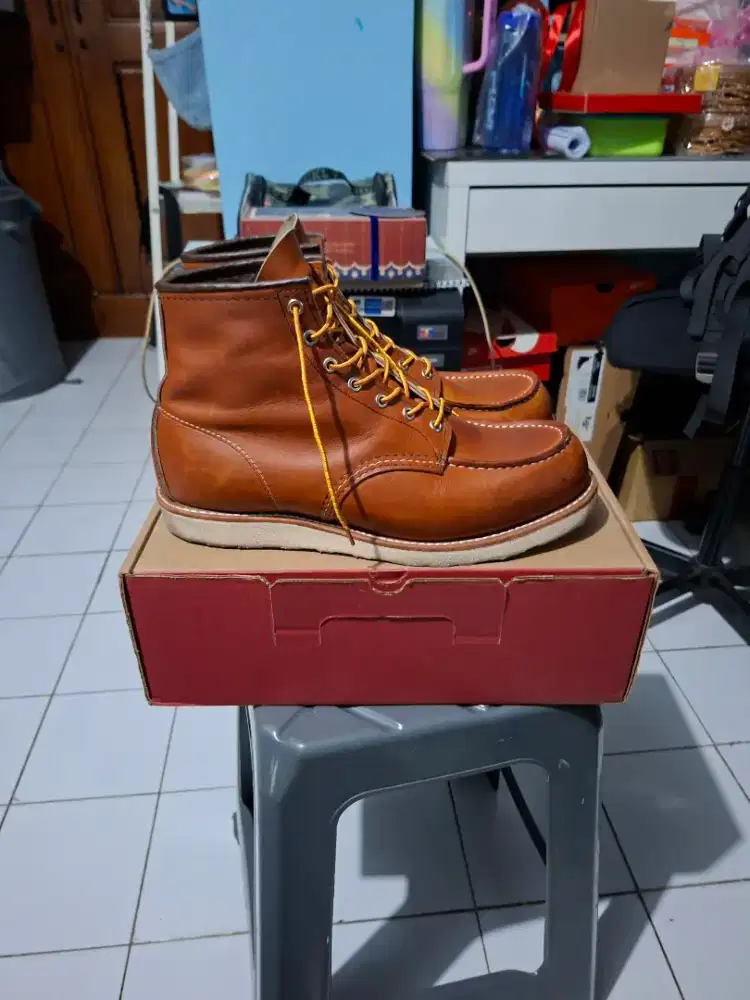 Sepatu Red Wing Shoes 875 Classic Moc Oro-Legacy Original - Size 10.5E