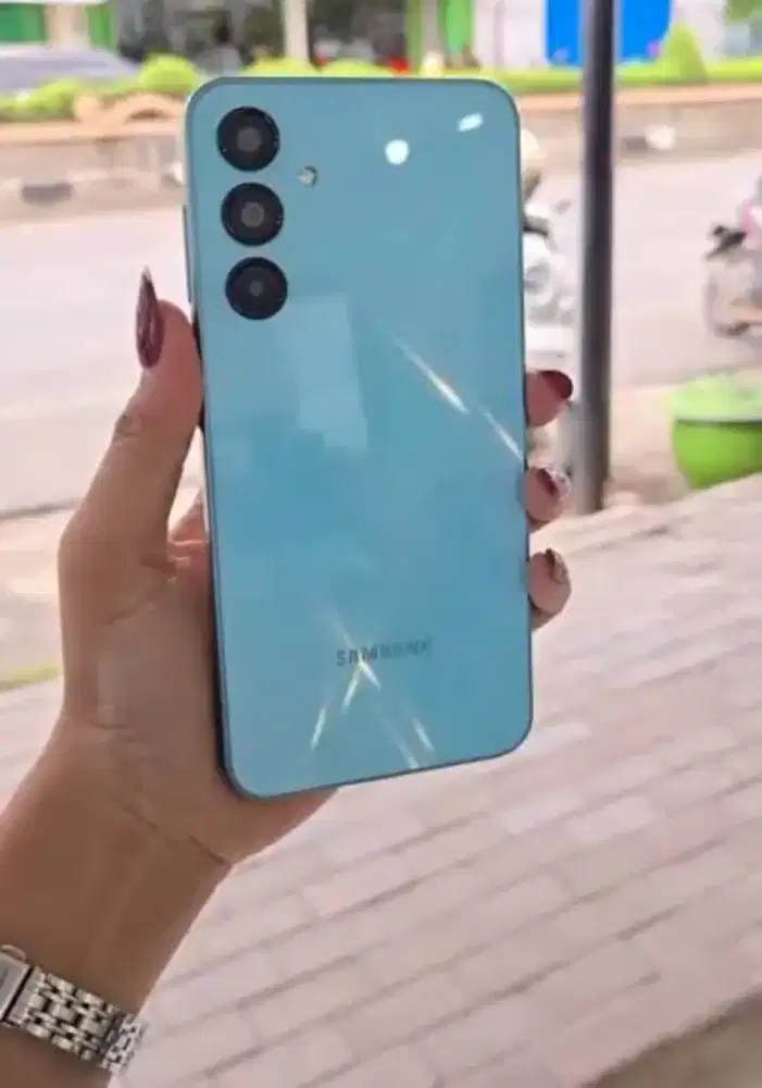 Samsung A16 5G batangan + Charger Mulus Like New 8/128 like neww mulus