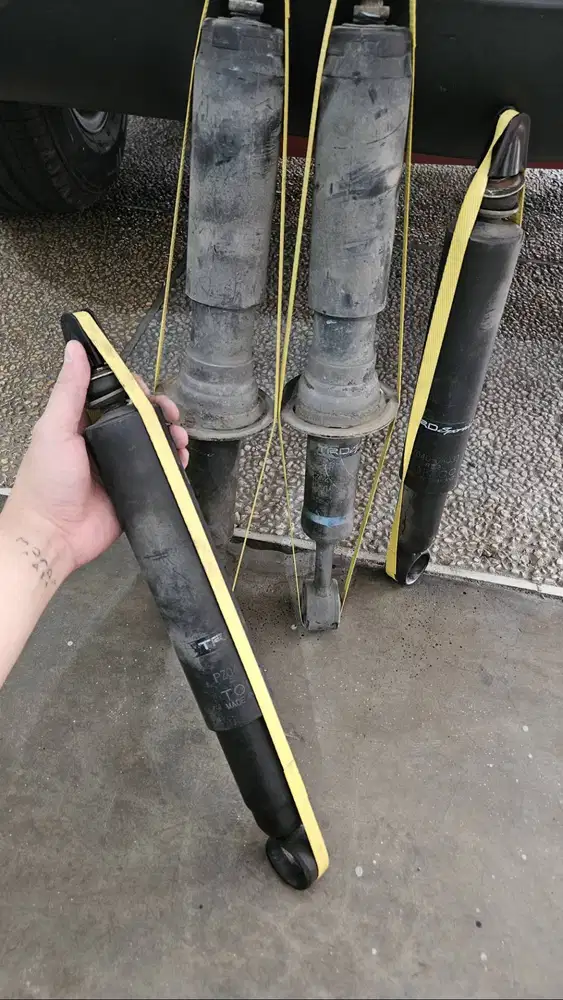 Shockbreaker ORI Fortuner VNT TRD Depan Belakang