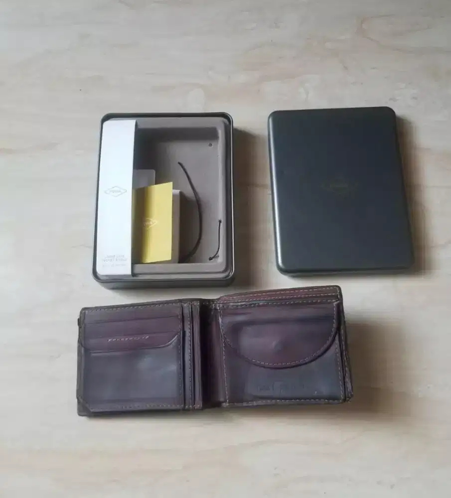Dompet pria fossil brand original