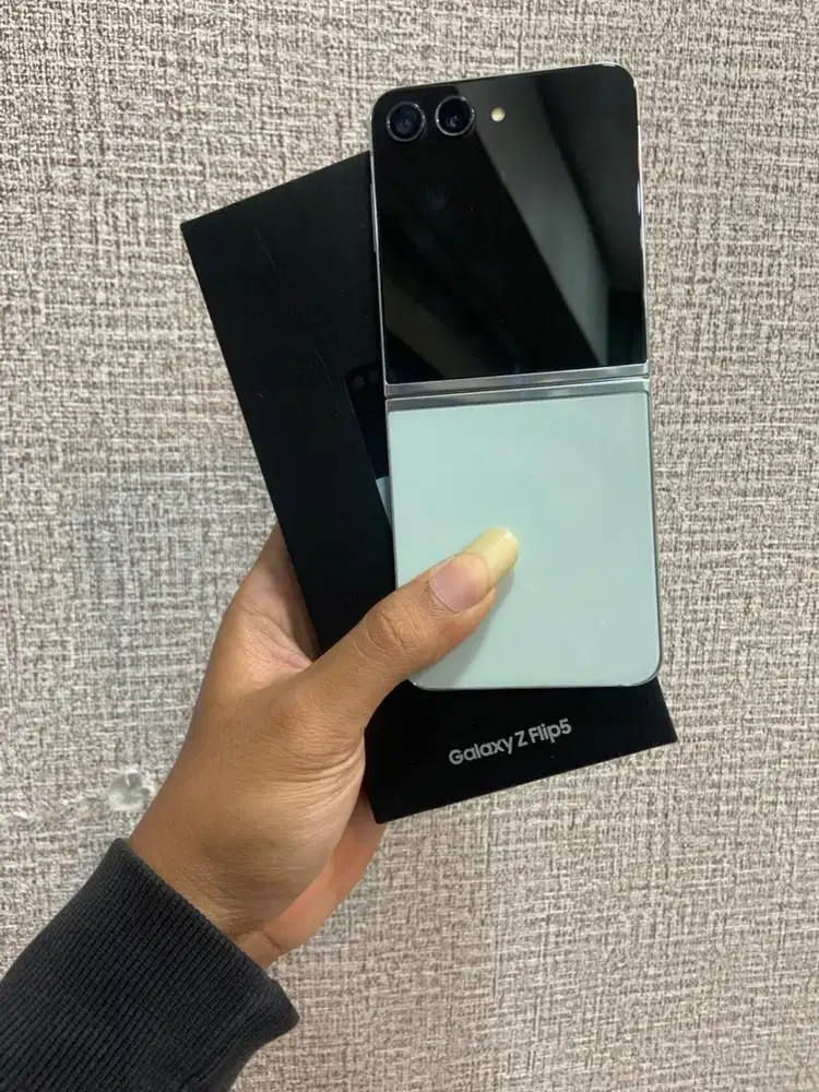 Samsung Galaxy Z flip5 5G Ram 8/256GB