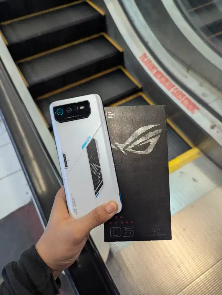 Asus ROG Phone 6 5G snapdragon 8+ Gen 1 full ori