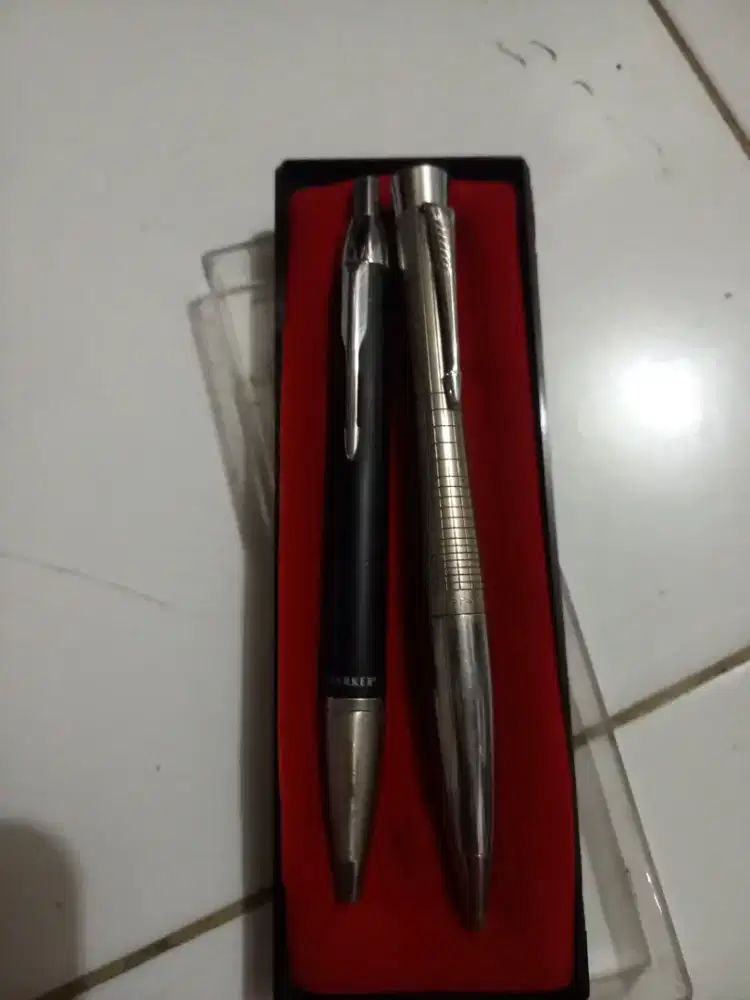 Pulpen Parker Ada 2pcs Kondisi Baik Dan Original