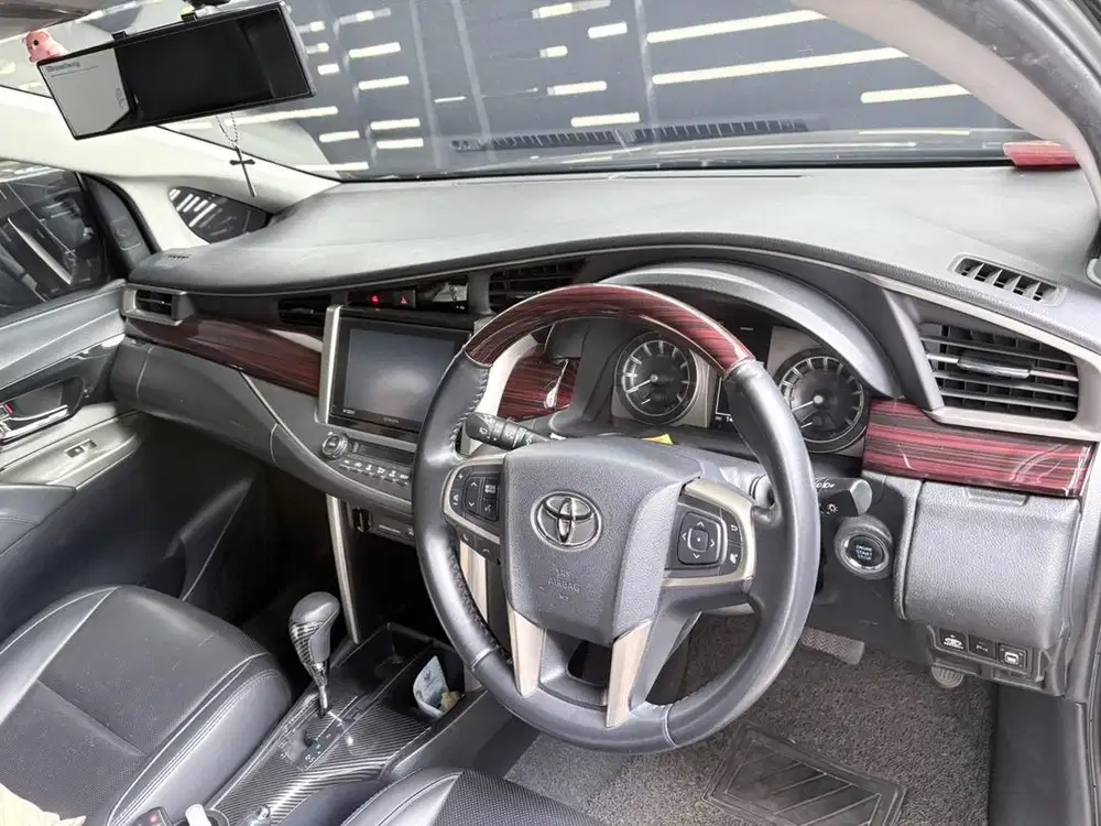 Toyota Kijang Innova Reborn 2.0 Q A/T